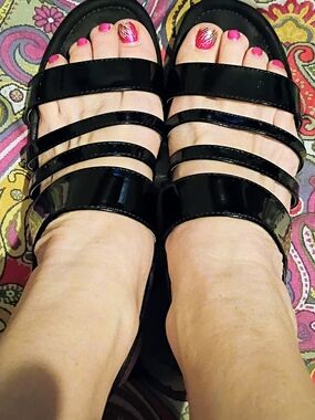 Life Stride Black Patent Multi-Strap Women’s Sandals